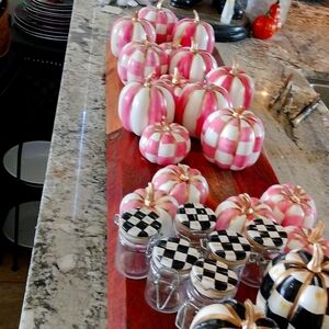 Set of 4 pumpkins 3 4" and one 3" The 4" has 2 striped 1 one check 3" has checks